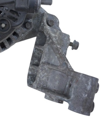 Кронштейн кронштейн генератора nissan micra k12 1.2 1.4 фото №1