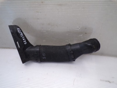 Повітрозабірник впуск повітря mercedes w204 w207 3.0 cdi 6420945697 фото №1