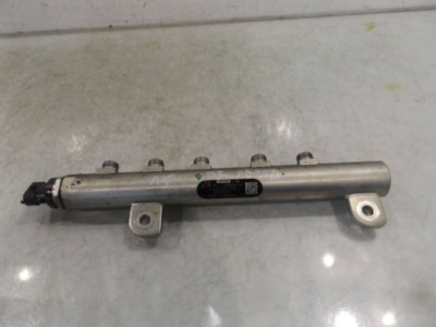 Alfa 147 1,9jtd молдинг упорскування 0445214095 фото №1