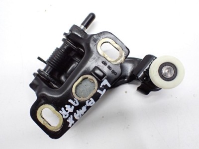 Ролик напрямна двері лівий задній av11-r25029-ae av11-r25029 ford b-max 17r фото №1