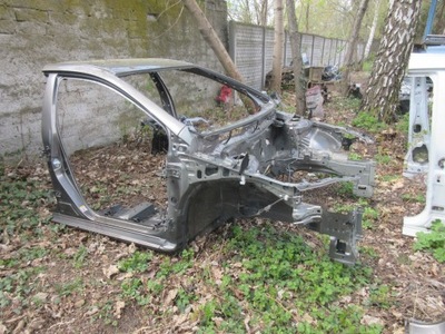 Auris ii четверть передняя правая левая перед фото №1