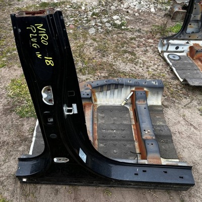 Kia niro поріг блок двигуна середній правий фото №1