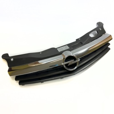 Решётка радиатора решётка радиатора opel astra gtc 3 дверные 13108460 фото №1