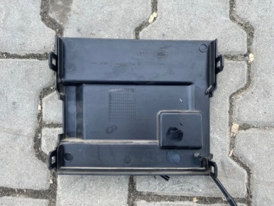 Кронштейн аккумулятор накладка корпус land rover discovery 5 k8d2-10757 фото №1