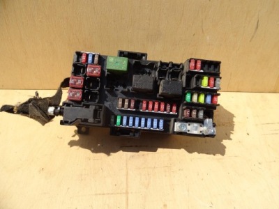 Opel mokka коробка запобіжників 2109261 фото №1