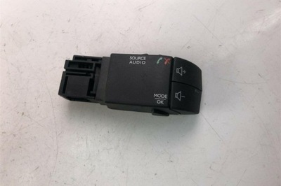 Панель переключателей dacia sandero ii 255522448r 2015 фото №1