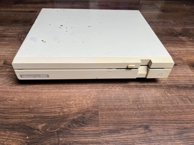 Komputer Commodore 128D metalowa obudowa