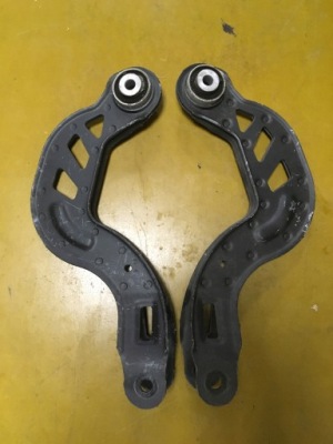 Рычаг левый правый задняя верхний infiniti q30 7km фото №1