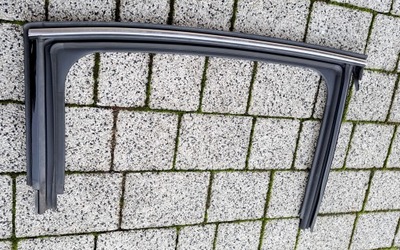 Рамка прокладка дверь правый задняя peugeot 208 хром 9811335080 фото №1