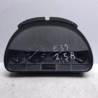 Лічильник приладова панель bmw 5 e39 8382195 фото №1