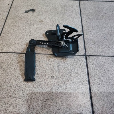 Замок засувка капот audi a6 c5 4.2 v8 фото №1