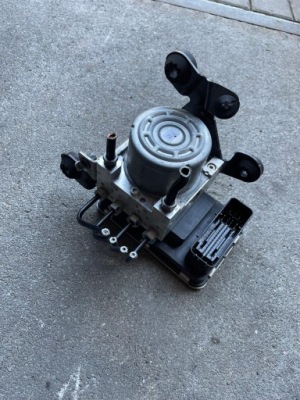 Volvo xc60 xc90 v90 v60 насос abs 31680098 фото №1