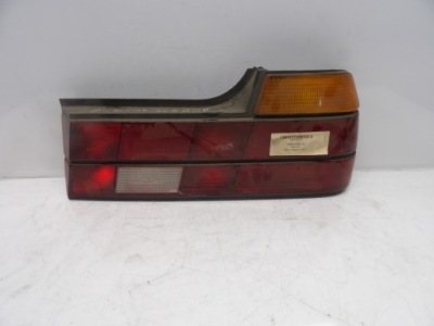 Лампа права задня bmw e32 фото №1