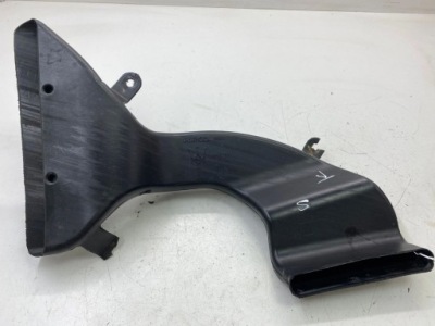 Maserati quattroporte 2004 ліва сторона частина труби впуску повітря фото №1