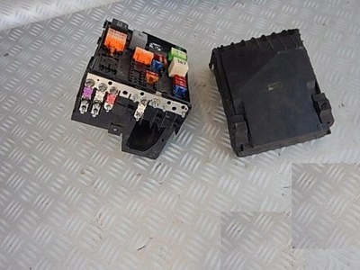 Vw eos 2.0 tfsi коробка buszka предохранителей фото №1