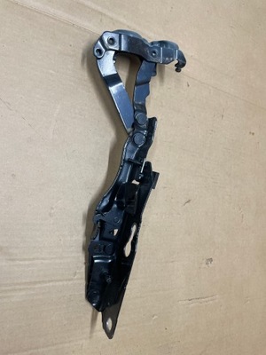 Volvo s60 iii lift петля капот левый 32277085 фото №1