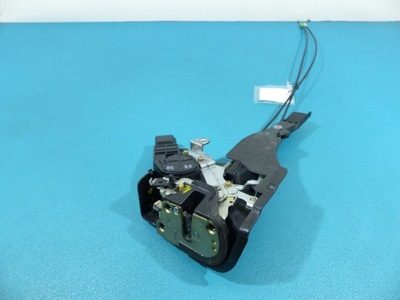 Замок задня правий 2 pin toyota avensis verso 01-03 фото №1