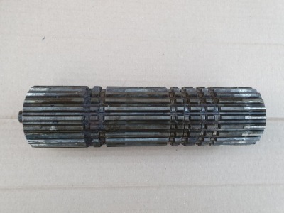 Вал главный коробки astronic zf 12as2131 фото №1