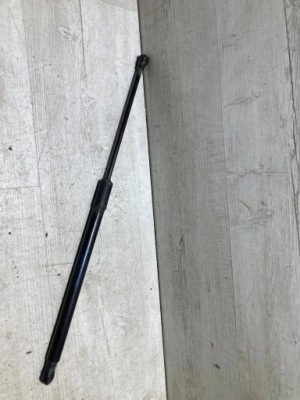 Renault clio v 2019 амортизатор крышки задняя фото №1