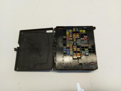 Ford mustang mach-e коробка запобіжників lj8t-14d068-nab фото №1