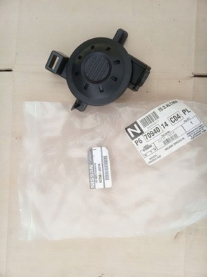 Nissan altima заглушка противотуманной фары правая oryg. фото №1