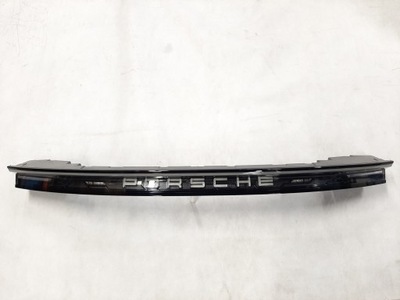 Porsche taycan лампа задняя средняя led 9j0945082p фото №1