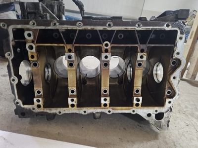 Блок двигуна e90 n46 фото №1