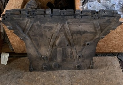 Renault clio v накладка під  двигун плита нижня перед 758905836r фото №1