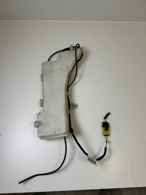 Бачок омывателя peugeot 3008 ii фото №1