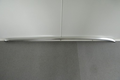 Молдинг дахова права рейлінг corolla e21 kombi 19- фото №1