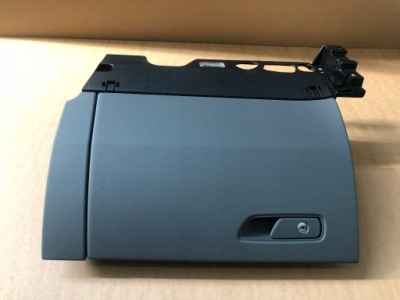 Audi q8 бардачок пассажира 4m8857835 фото №1