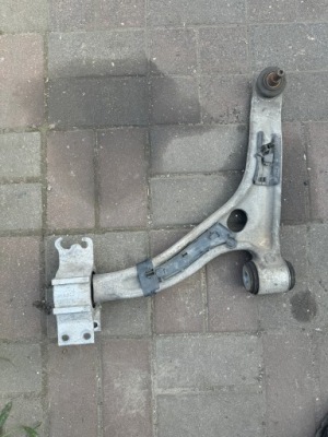 Mercedes a 176 рычаг левый передний оригинал фото №1