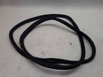 Porsche cayenne 7p прокладка двері лівий задня фото №1