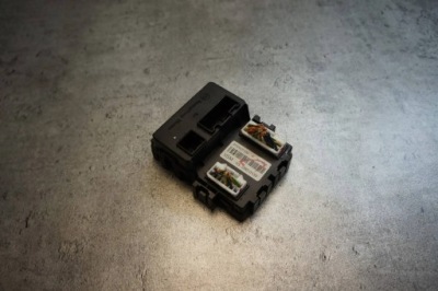 Модуль блок управления света ssangyong rodius ii 87500-21120 фото №1