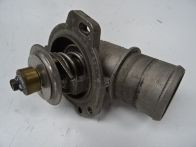 Ferrari 458 italia 2009- корпус термостата термостат фото №1