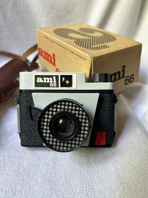 AMI 66 APARAT plastikowy aparat z lat 70 tych