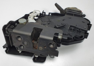 Замок дверь левый перед передний volvo c70 ii 30753658 europa фото №1