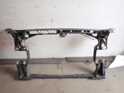 Pas передній audi a4 b9 2015- 8w0805594 фото №1