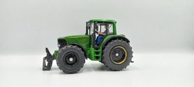 1:32 SIKU TRAKTOR JOHN DEERE 6920S