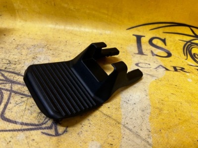 Заглушка защита направляющая сиденье перед toyota hilux viii 8 фото №1