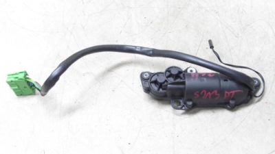 Mercedes w213 моторчик шторка багажника правый 9918019433 фото №1