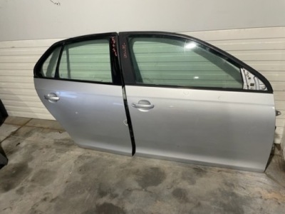 Vw jetta двері правий задня фото №1