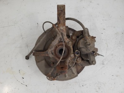 Suzuki grand vitara ii 1.6 поворотний кулак ступиця права фото №1