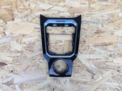 Рамка защита домкрата vw t-roc 2ga 2ga711456a фото №1