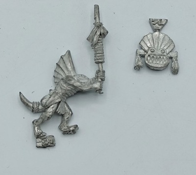 Warhammer Lizardmen Skink Totem Bearer figurka metal