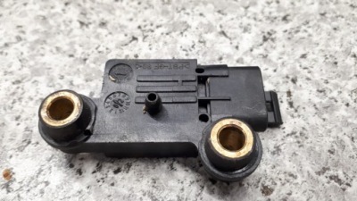 A1638200226 датчик удара датчик mercedes w163 фото №1