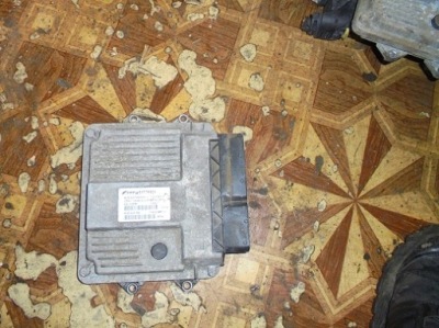 Fiat opel бортовой компьютер 51775013 фото №1