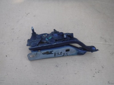 Петля капот лівий audi a3 8v 8v0823301f фото №1