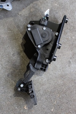 Infiniti q60 2.0 turbo потенціометр газу педаль фото №1