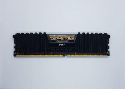 Pamięć DDR4 8GB Corsair Vengeance LPX 2400MHz Gwar.